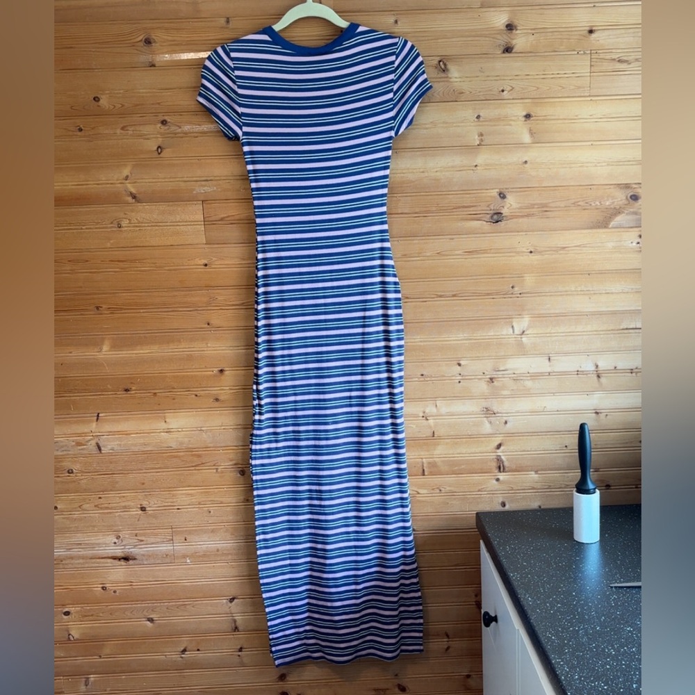New BDG T-Shirt Midi Dress - Picture 13 of 15